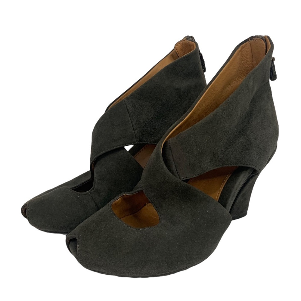 Earthies Dark Gray Fabulous Ankle Booties 7